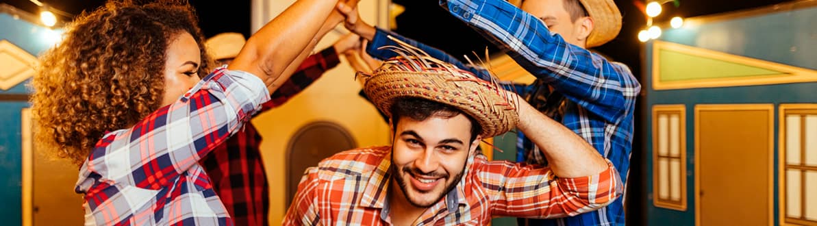 Image de capa do post Conheça as melhores dicas para organizar festa junina entre amigos